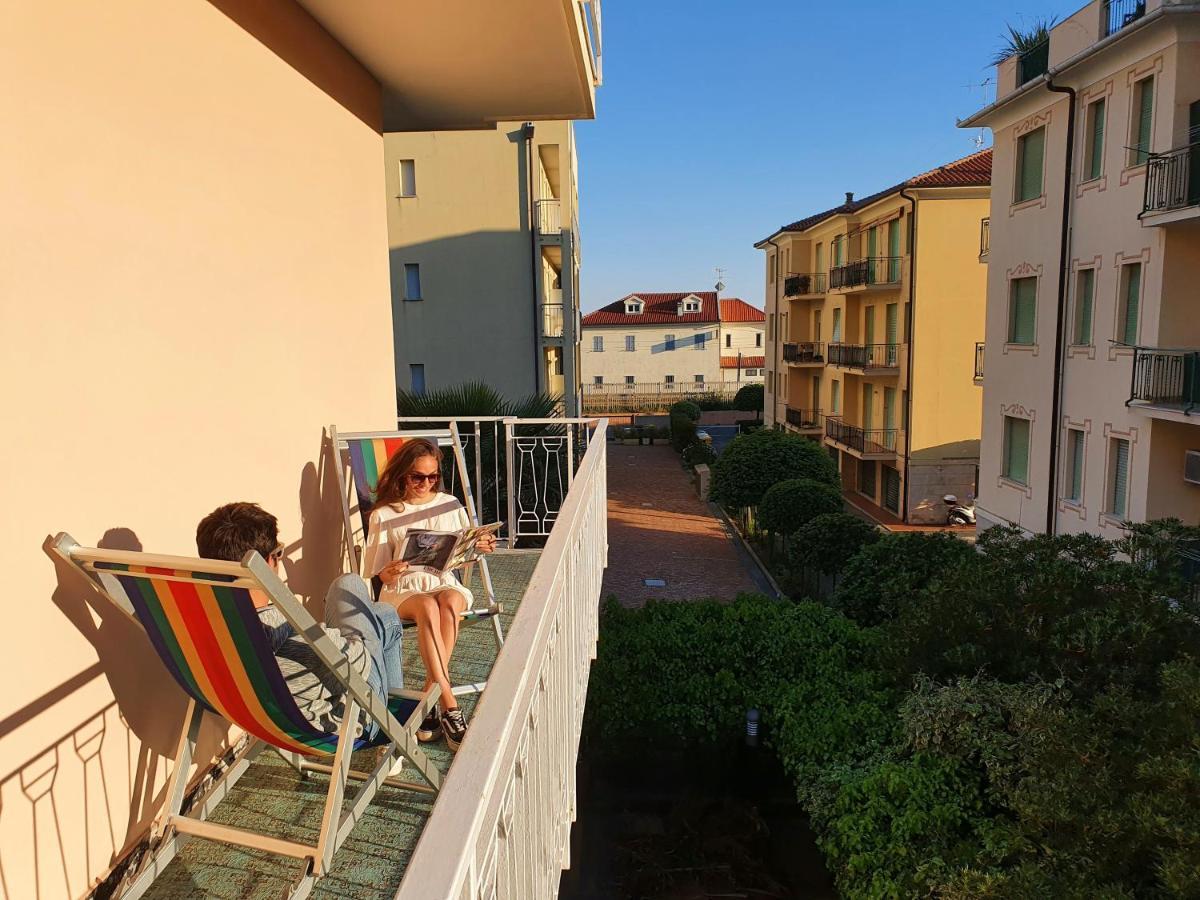 Ligure Residence Борджо-Верецци Экстерьер фото