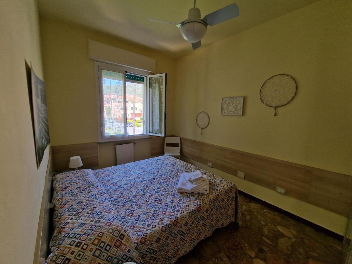 Ligure Residence Борджо-Верецци Экстерьер фото