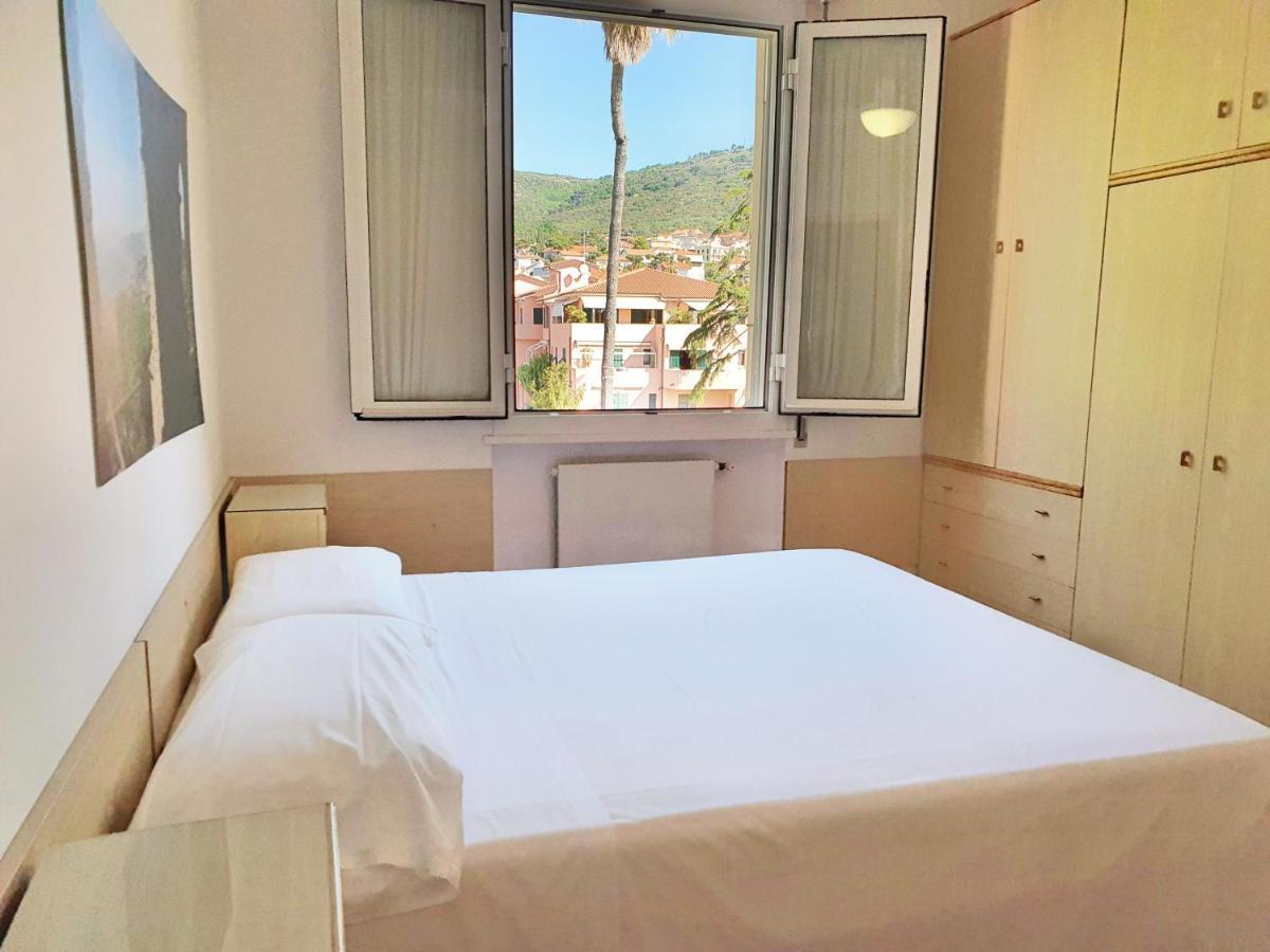 Ligure Residence Борджо-Верецци Экстерьер фото
